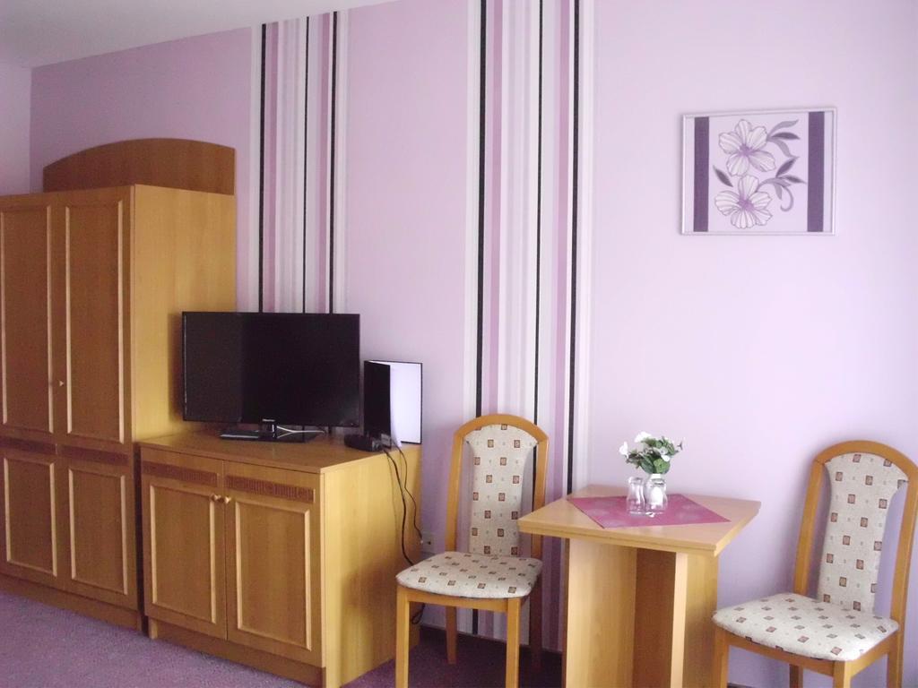 Mucha Ohg Hotel Sembziner Hof 클링크 객실 사진