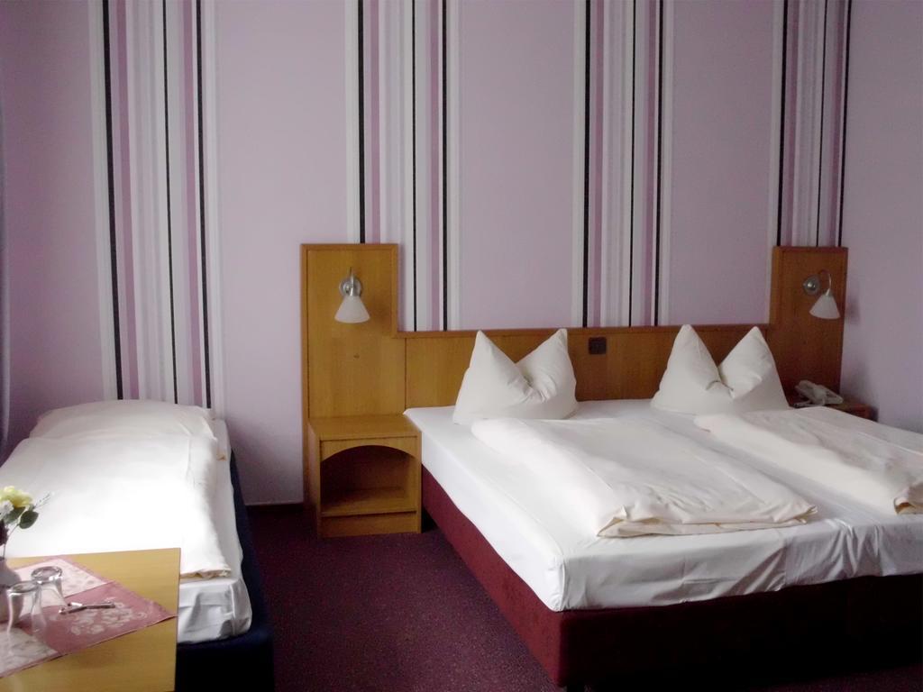 Mucha Ohg Hotel Sembziner Hof 클링크 객실 사진